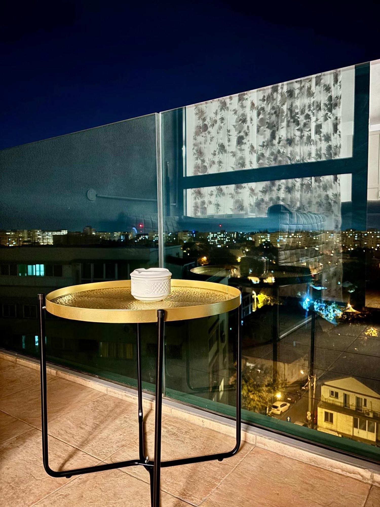 No 902 Circului Park Tower Bucureşti