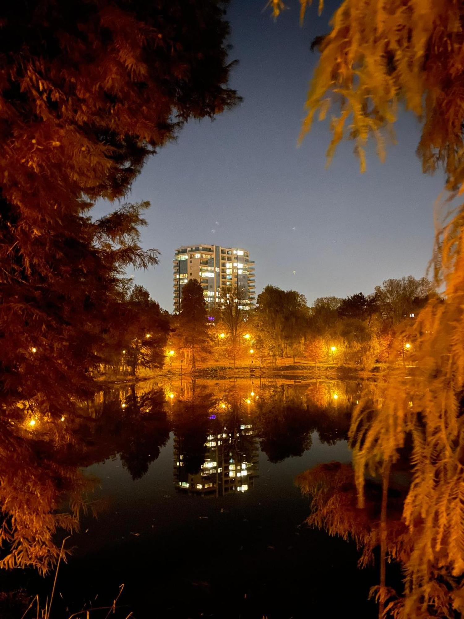 Apartament No 902 Circului Park Tower Bucureşti