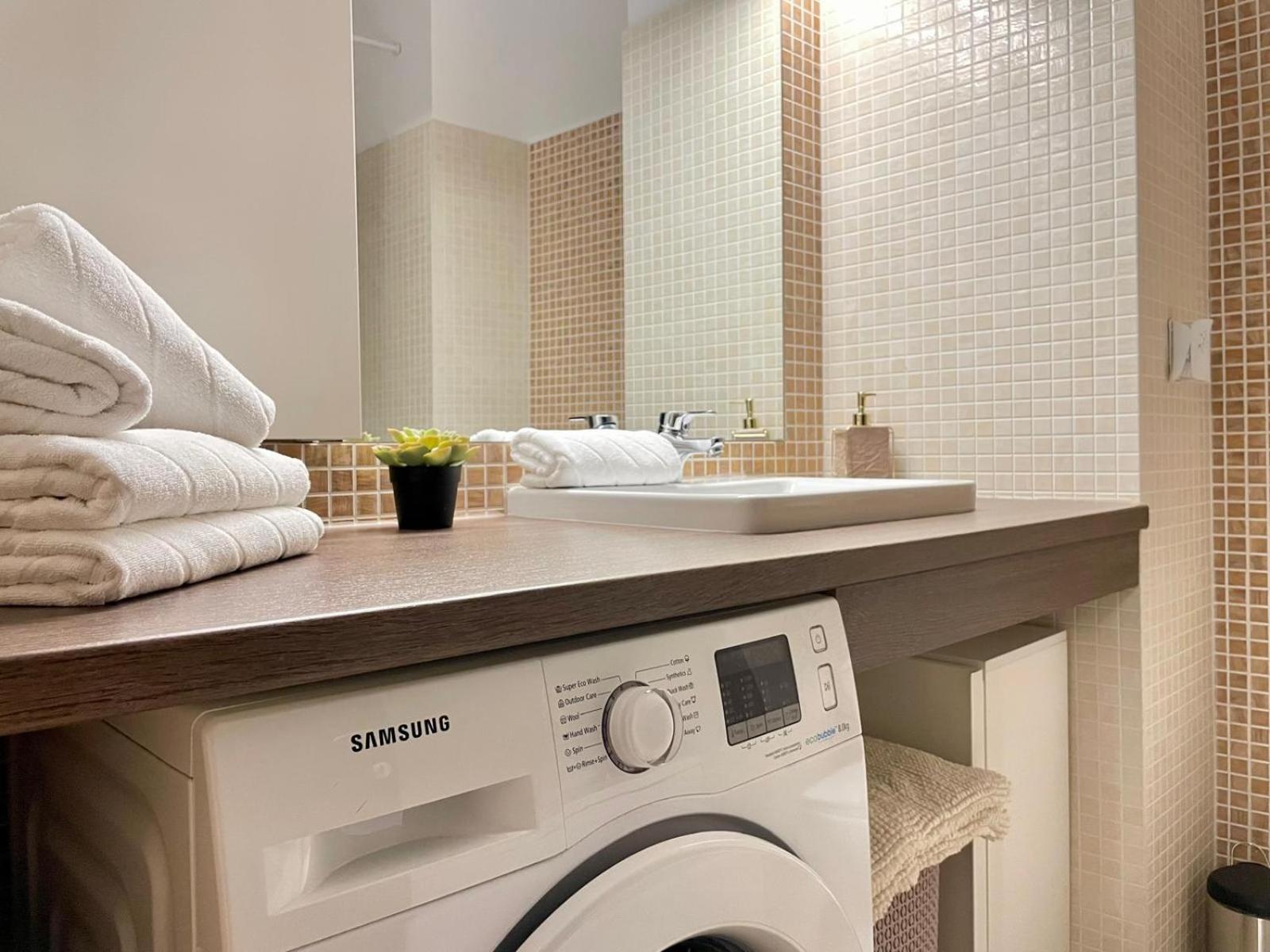 Apartament No 902 Circului Park Tower *