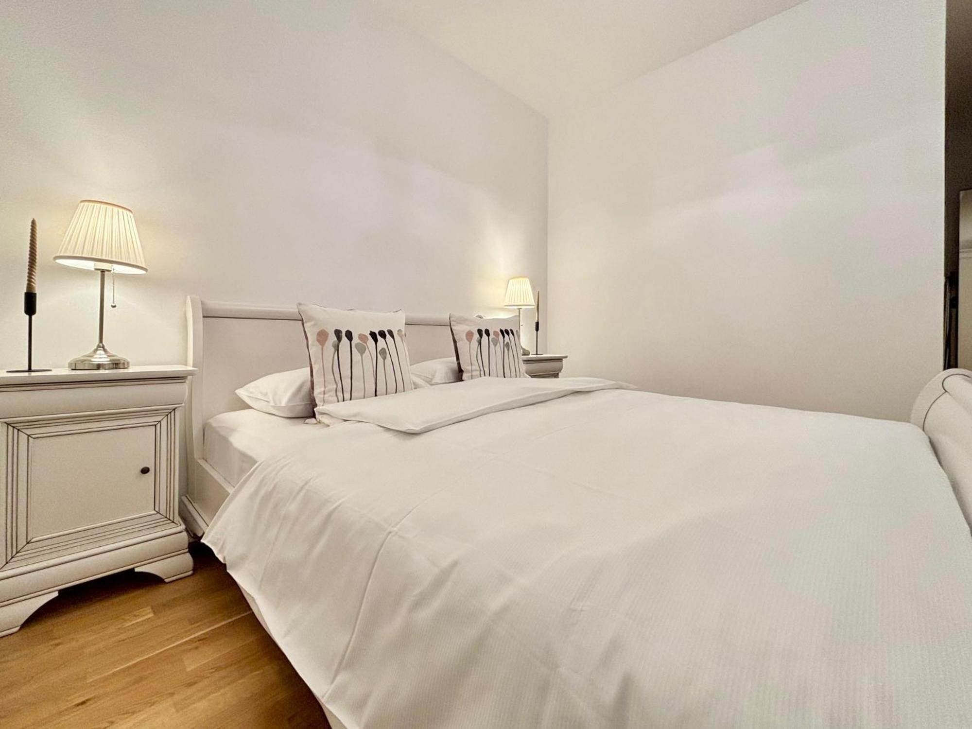 Apartament No 902 Circului Park Tower Bucureşti